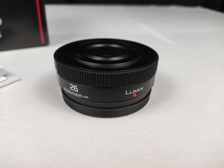 Lente Lumix S 26 mm F8 (S-R26) NOVO
