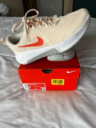 Zapatillas Nike  Talla 39