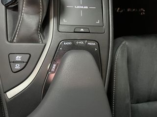 Lexus UX 2.0 250h Premium