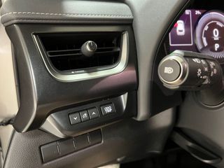 Lexus UX 2.0 250h Premium