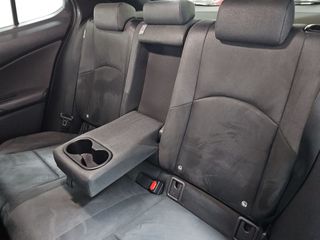 Lexus UX 2.0 250h Premium