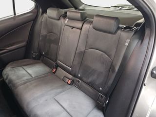 Lexus UX 2.0 250h Premium