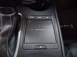 Lexus UX 2.0 250h Premium