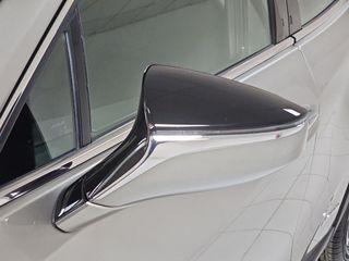 Lexus UX 2.0 250h Premium