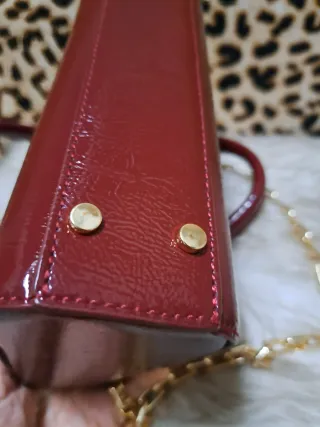 Bolso Zara ,Burdeos,Acharolado Cadena Dorada