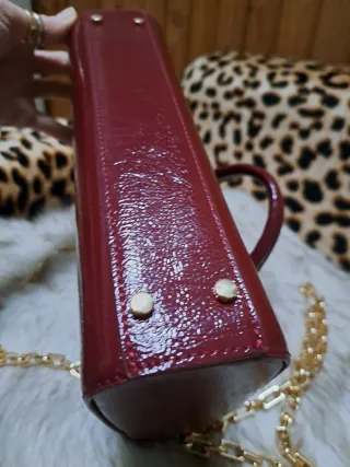 Bolso Zara ,Burdeos,Acharolado Cadena Dorada