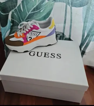 Zapatillas Guess Multicolor Talla 38