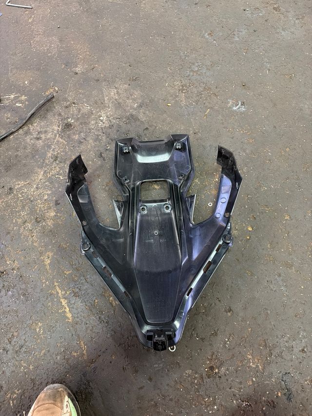 Tapa interior pantalla Yamaha T-Max 560 2023