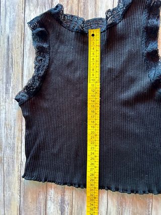 Top corto Fb Sister encaje negro XXS