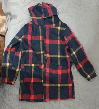Chaqueta de cuadros con capucha