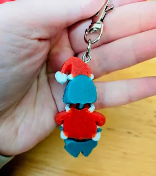 Portachiavi Grinch con cappello natalizio