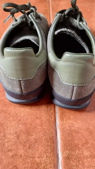 2 pares Zapatillas Adidas Gris y Verde Talla 38