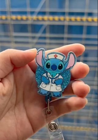 Porta credenciales enfermera Stitch