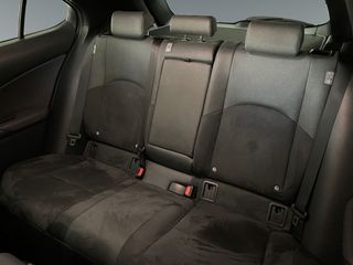 Lexus UX 2.0 250h Premium