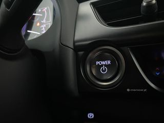 Lexus UX 2.0 250h Premium