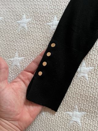 Jersey negro Zara botones manga