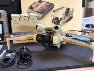 DJI Mini 4 Pro Fly More Combo