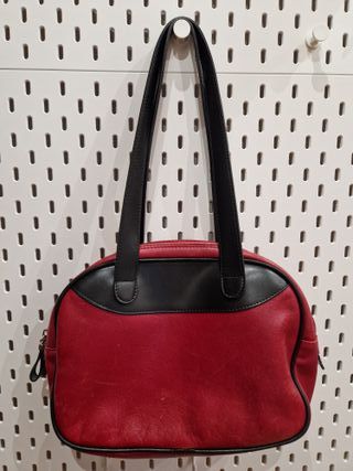 Bolso de piel rojo y negro vintage