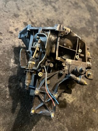 caja de cambios 20UM04