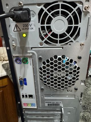 Ordenador Compaq Presario para piezas