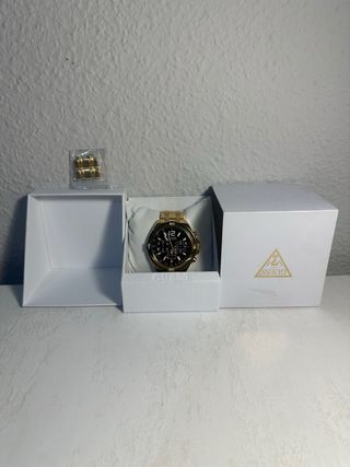 Reloj Guess Dorado y Gris
