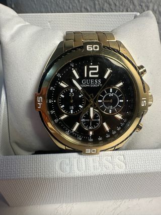 Reloj Guess Dorado y Gris