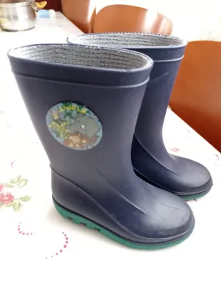 Lote zapatos niño. Talla 24