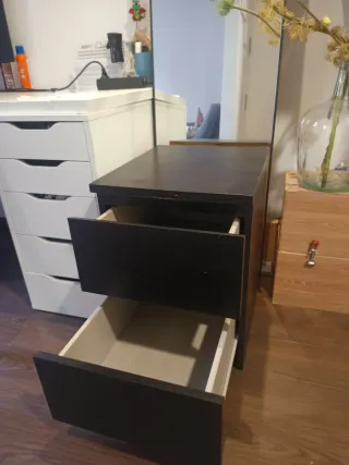 Mesita de noche IKEA negro