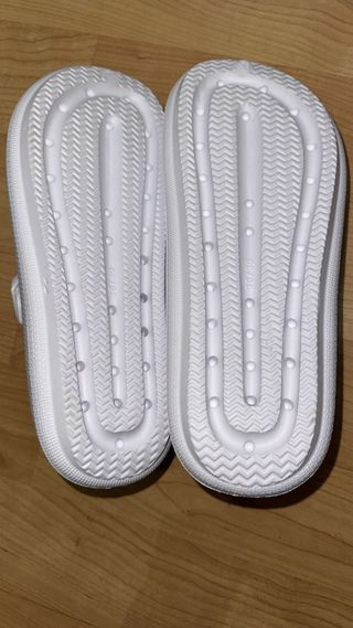 Zuecos blancos unisex