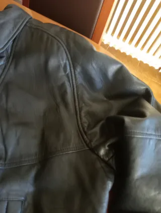 Chaqueta de piel negra Talla 58