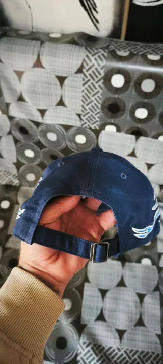 Gorra Nike Llamas Azul y Blanco