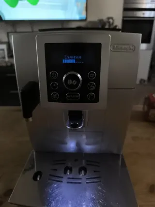 Cafetera DeLonghi ECAM23.450.S