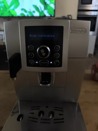 Cafetera DeLonghi ECAM23.450.S