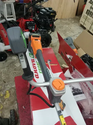 Desbrozadora de batería Anova 60v