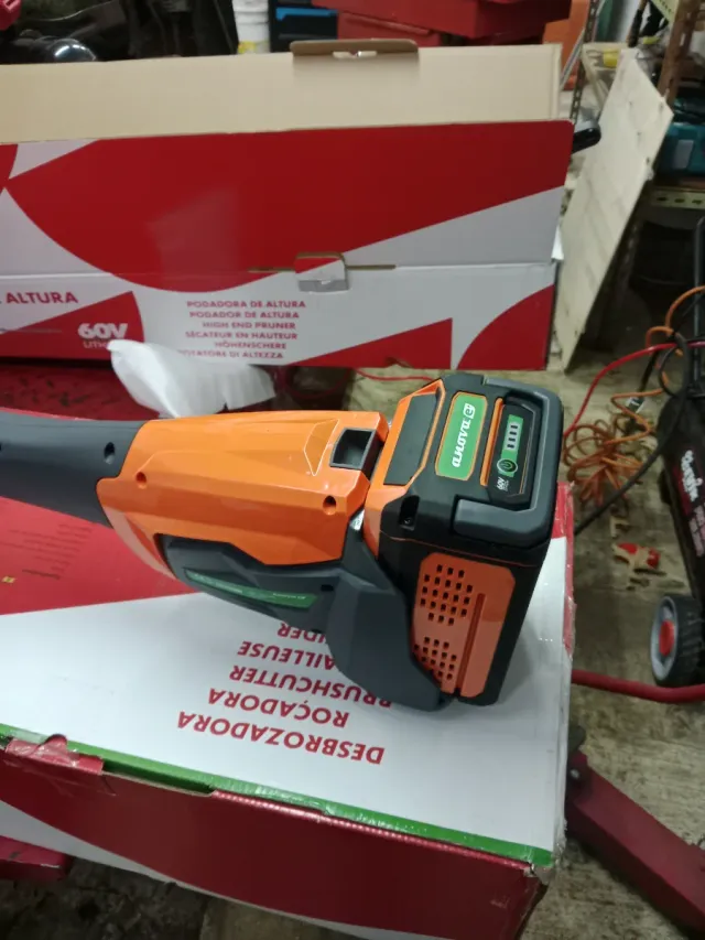 Desbrozadora de batería Anova 60v