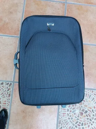 Maleta Delta gris 60x45x25