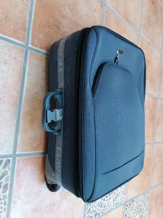 Maleta Delta gris 60x45x25