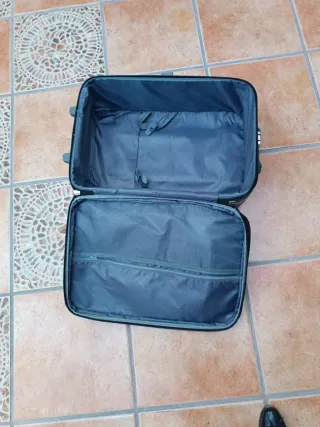 Maleta Delta gris 60x45x25