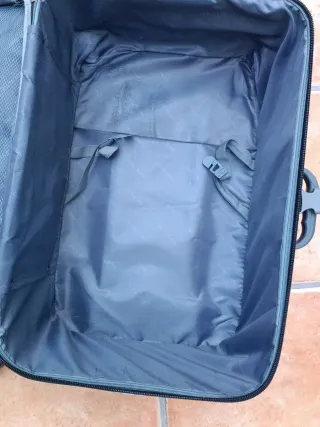 Maleta Delta gris 60x45x25