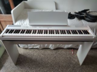 Piano Yamaha P-115