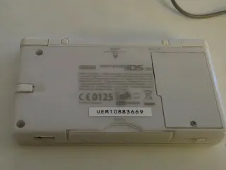 Nintendo DS Lite Bianca con Caricatore