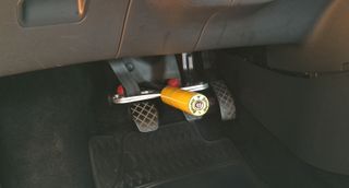 Antirrobo Bullock pedales Seat Ibiza 6L