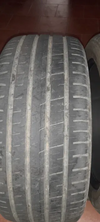 Neumáticos 235/45 R18 98Y XL