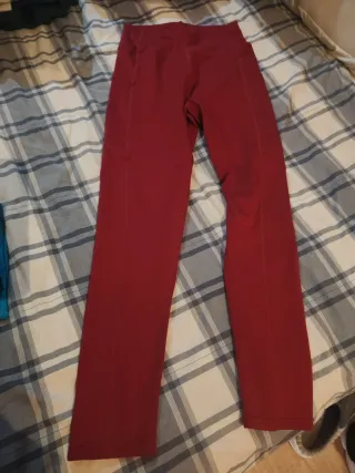 Mallas rojas con bolsillos