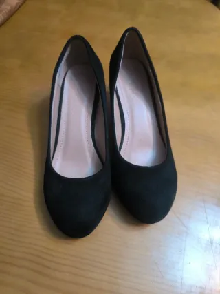 Zapatos de tacón negros
