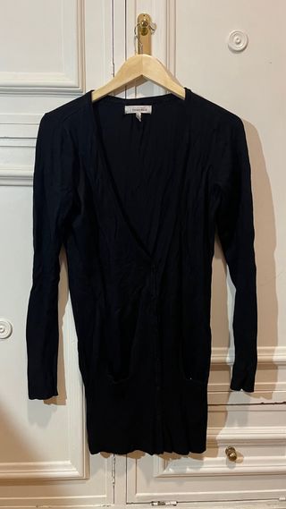 Chaqueta larga negra Bershka