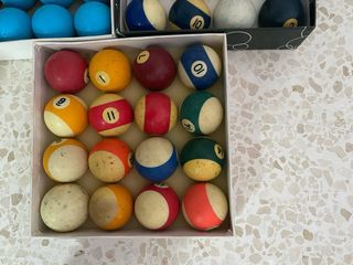 Lote de 112 bolas de billar