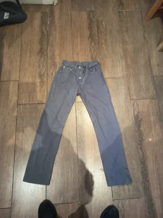 Pantalón gris