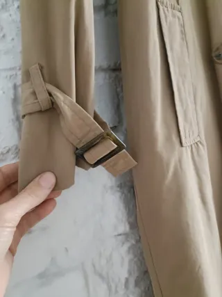 Zara Gabardina Beige Clásica