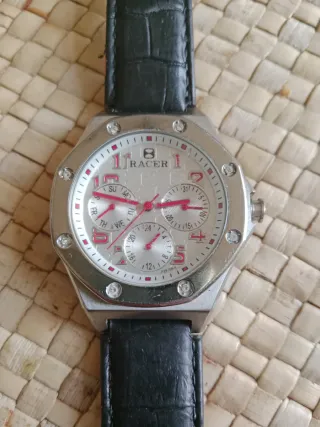 Reloj Racer plateado y negro